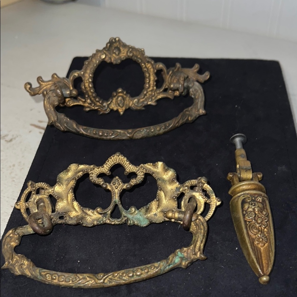 Lot Antique 19th century Brass Drawer Pulls
